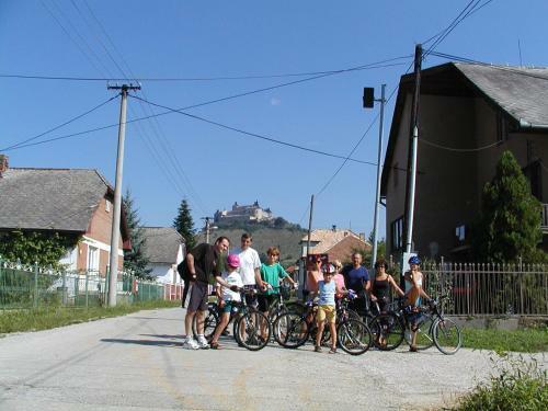 Hostal Farebn� Penzi�n