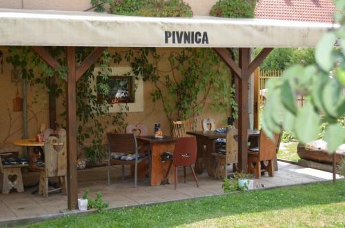 Hostal Farebn� Penzi�n