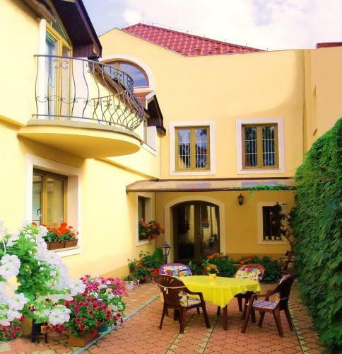 Hostal Penzi�n Max Ke?marok