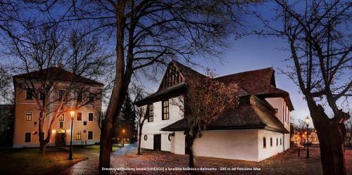 Hostal Penzi�n Max Ke?marok