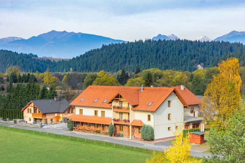 Hostal Penzion Larion Wellness