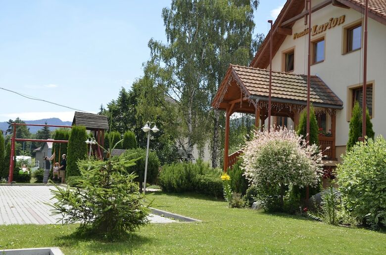 Hostal Penzion Larion Wellness