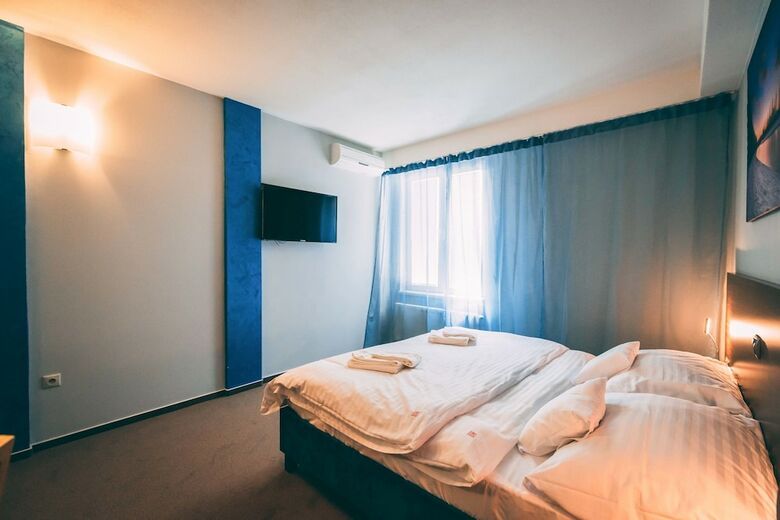 Boutique Hotel 11