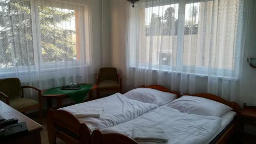 Hostal Penzi�n Toliar