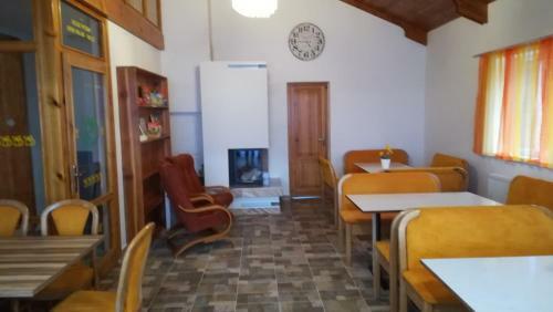 Hostal Penzi�n Toliar
