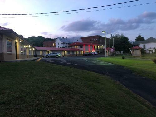 Motel Ellijay Inn