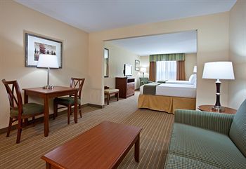 Holiday Inn Express Hotel & Suites Portland