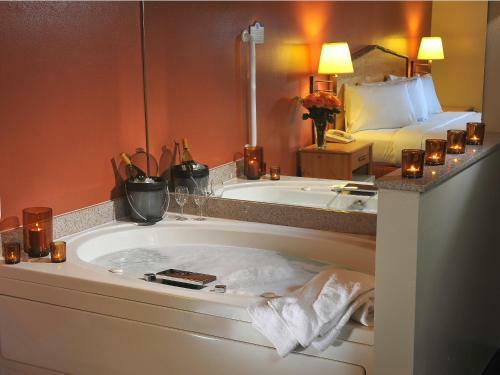 Hotel Americinn Lodge And Suites - Oswego