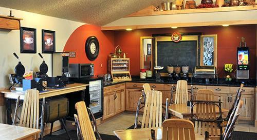 Hotel Americinn Lodge And Suites - Oswego