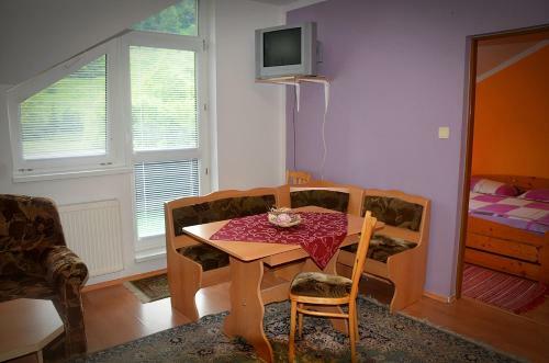 Hostal Penzion Janto?�k