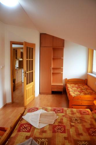 Hostal Penzion Janto?�k