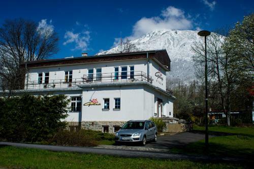 Hostal Penzion Villa Gerlach