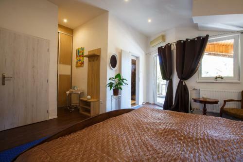 Hostal Penzi�n Artin