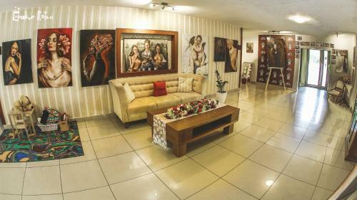 Hostal Penzi�n Artin