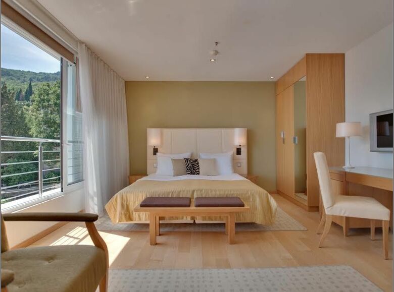 Astoria Design Hotel