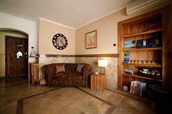 Marco Polo Boutique Hotel(.)
