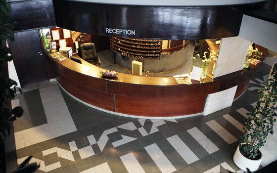 Hotel I