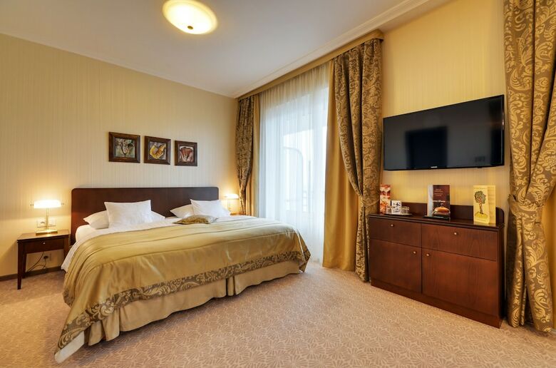 Hotel Devin