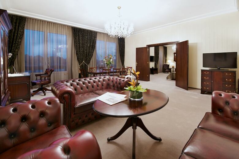 Hotel Devin