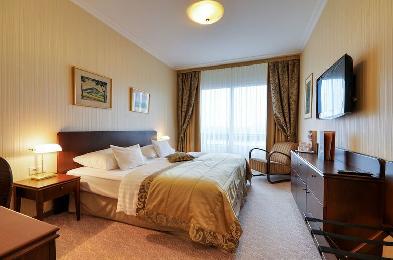 Hotel Devin