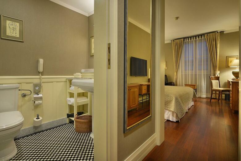 Marrol's Boutique Hotel