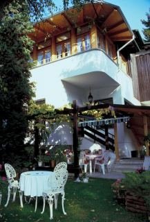 Hotel N 16(.)