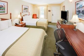 Motel Baymont Inn & Suites - Ozark