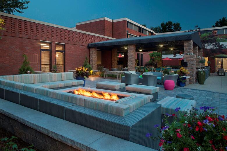 Hotel Doubletree By Hilton Akron Fairlawn