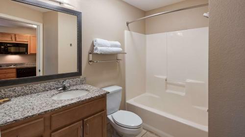 Aspen Hotel & Suites