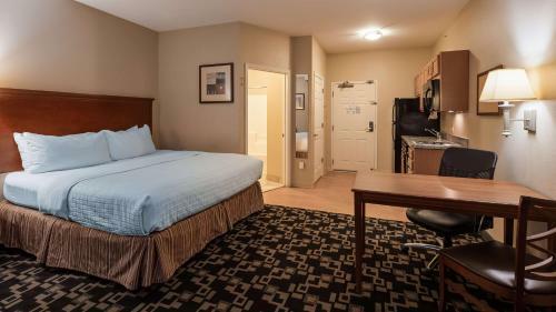 Aspen Hotel & Suites