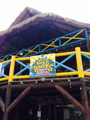 Isla Roots Hostel