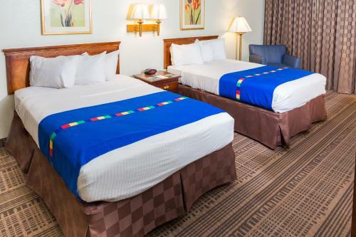 Posada Park Inn By Radisson Sharon