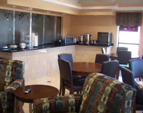 Motel Budgetel Inn And Suites