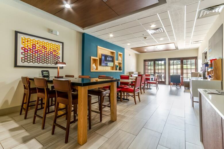 Holiday Inn Express Hotel & Suites Hearne