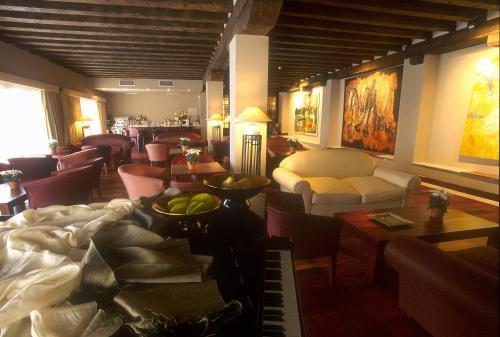 Hotel El Rancho