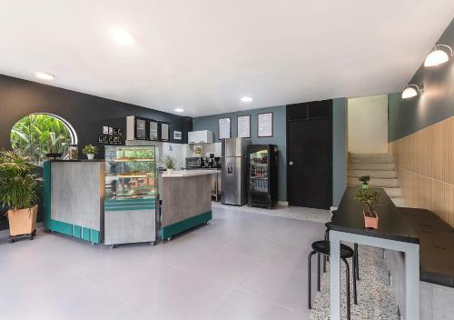 Hostal Living Hotel