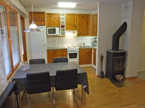 Holiday Home Karhunvartijan Linna B11
