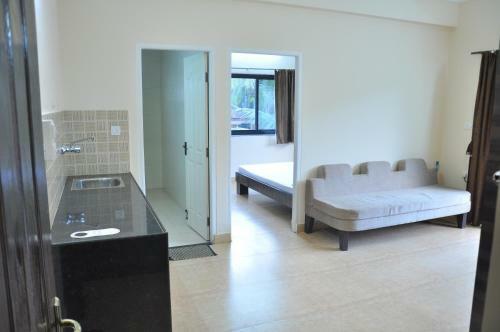 Ocean Crest Hotel