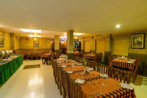 Hotel Upavan Resort