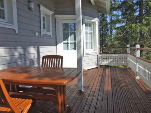 Holiday Home Vuosselinhovi F