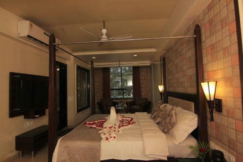 Hotel Krushnai Resort