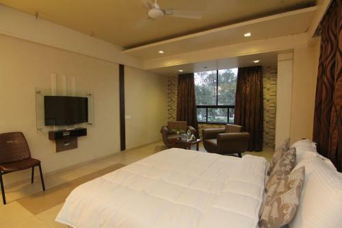 Hotel Krushnai Resort