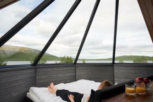 Hotel Arctic Land Adventure Glass Igloos