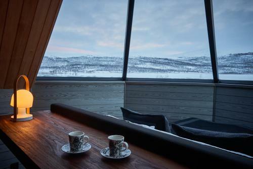 Hotel Arctic Land Adventure Glass Igloos