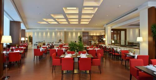 Hotel Park Plaza Chandigarh Zirakpur