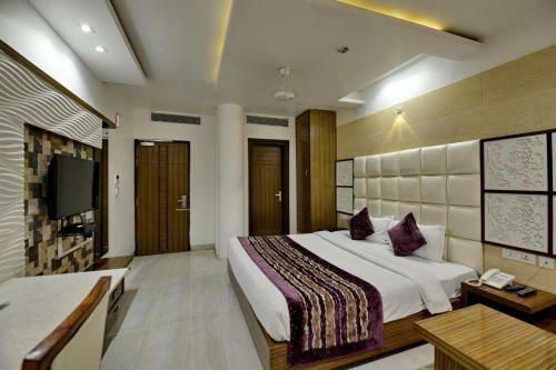 Hotel Emerald