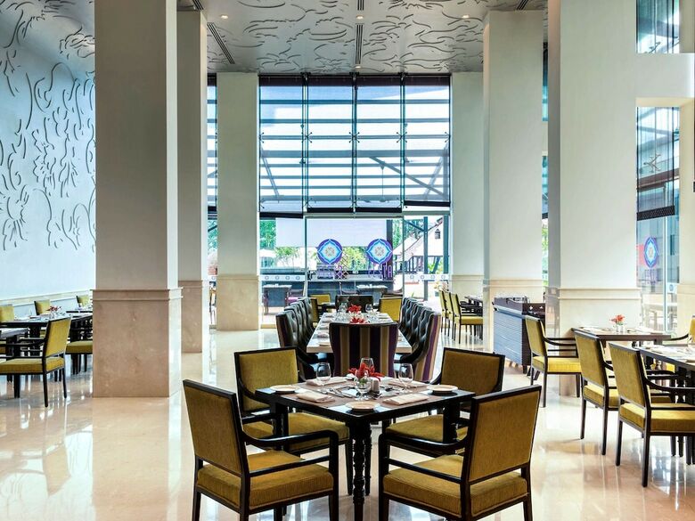 Hotel Grand Mercure Goa Shrem Resort