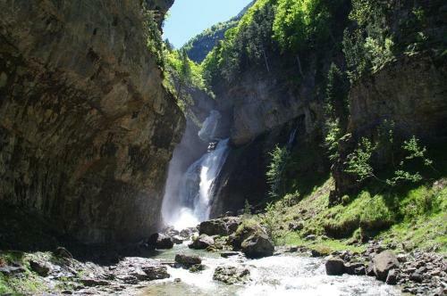 Camping Pe�a Monta�esa