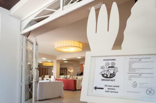 Hostal Hotel Antol�n