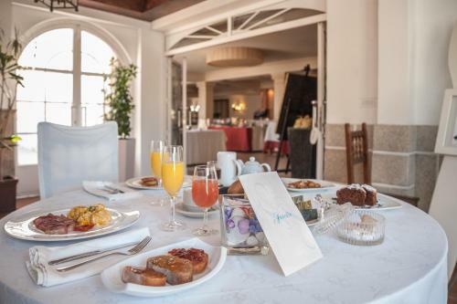 Hostal Hotel Antol�n